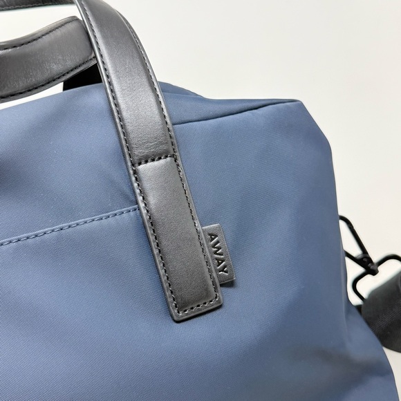 AWAY Everywhere Bag - Picture 4 of 5